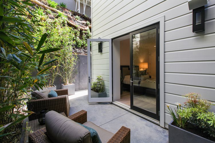 1132 Green Street - Image 2