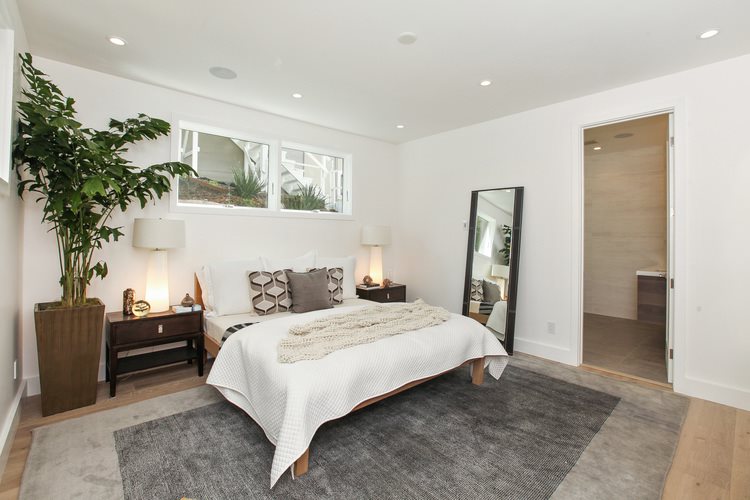 1132 Green Street - Image 7