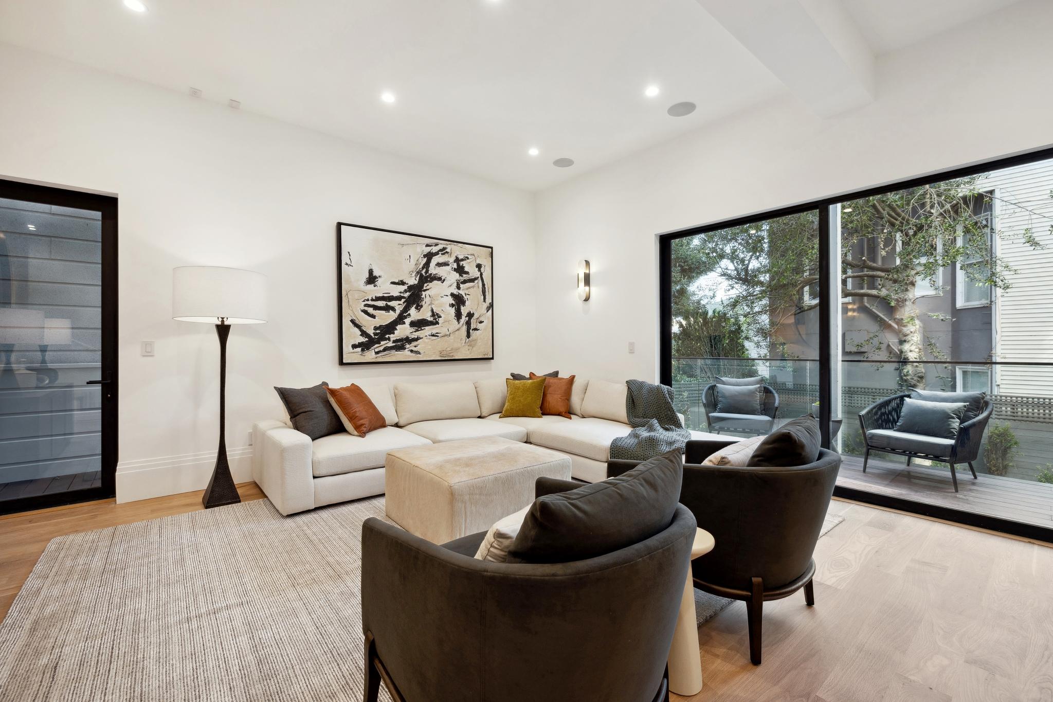2008 Vallejo Street - Image 15