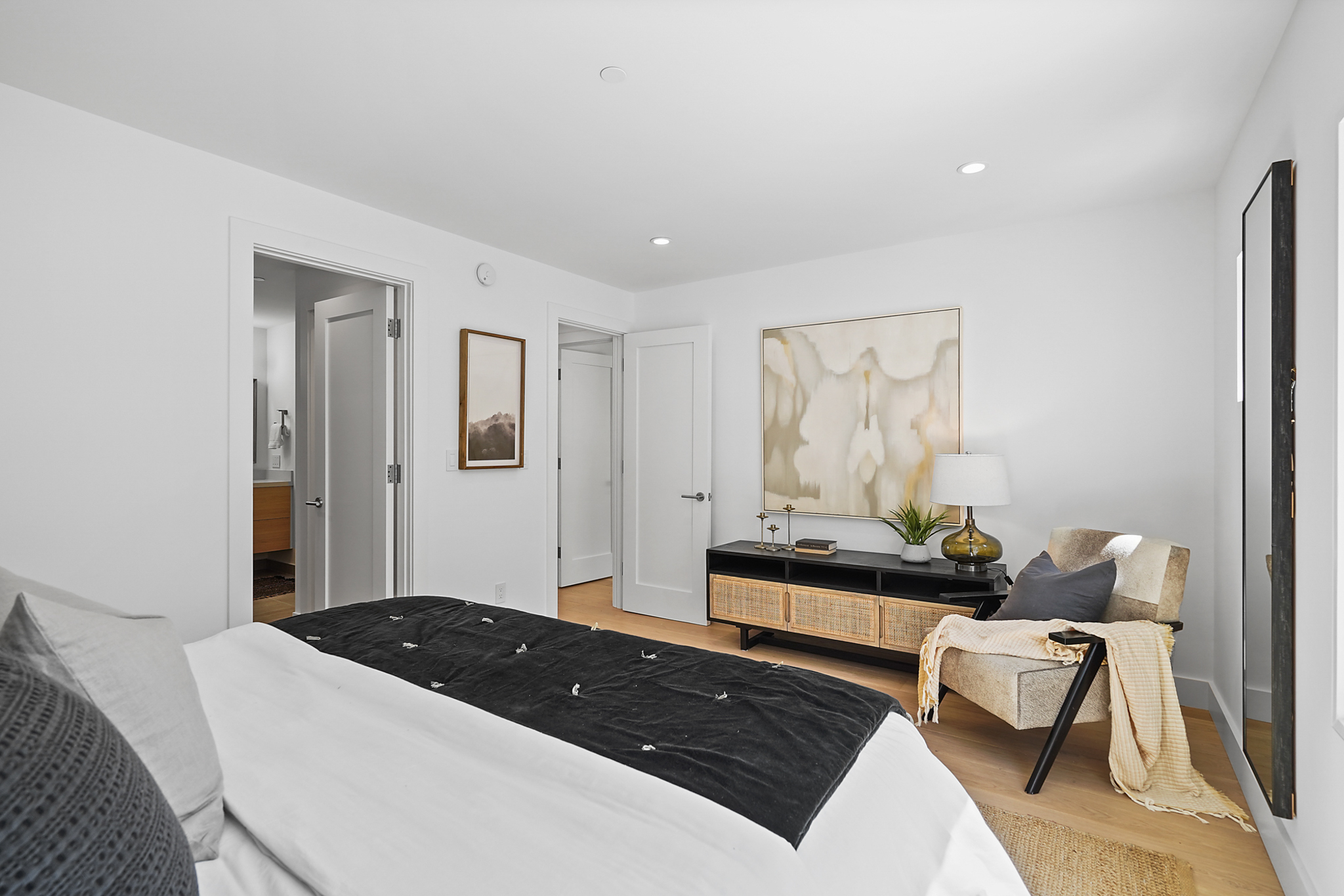 2046 Filbert Street - Image 19