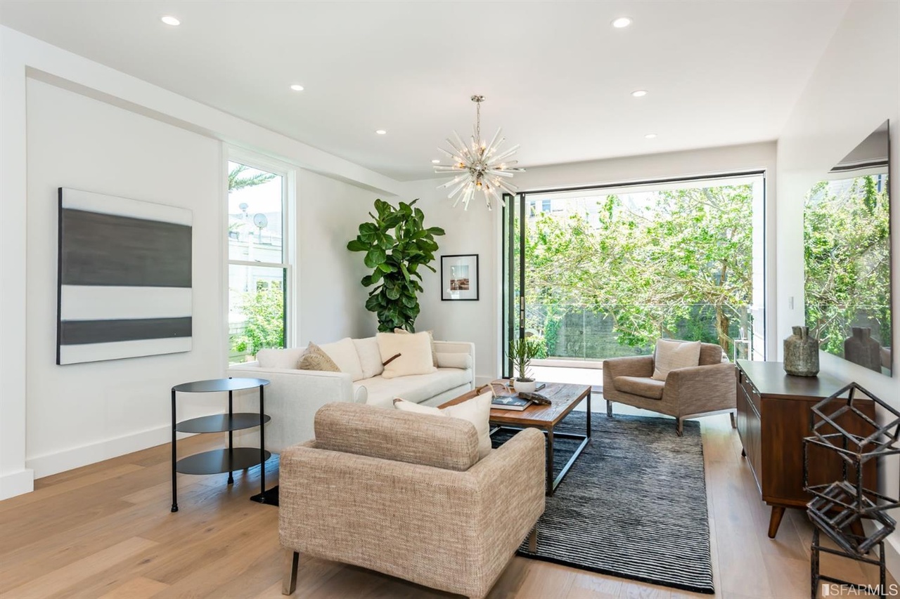 931 Hayes Street - Image 2
